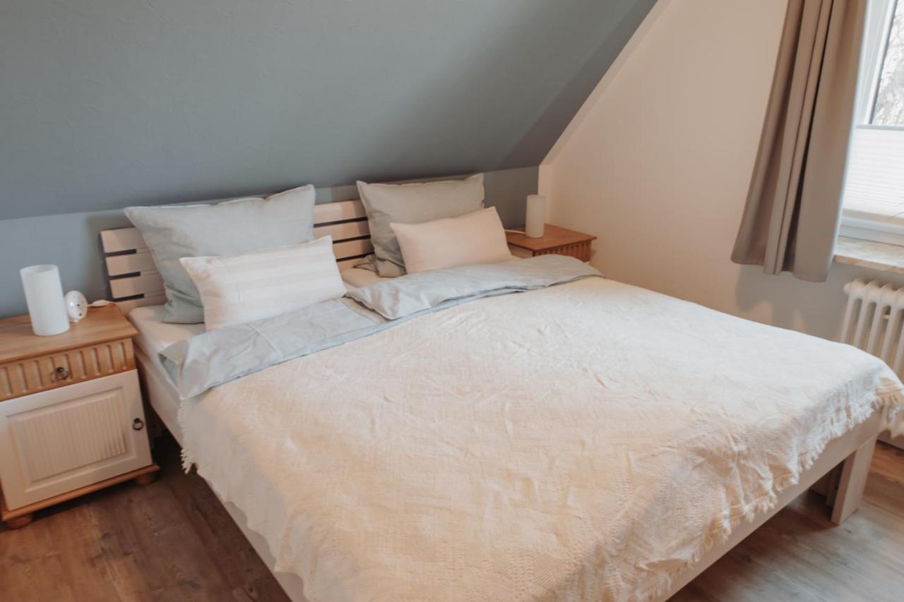Gaestehaus Broecker Busum Bagian luar foto